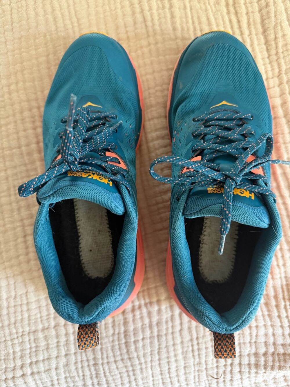 Hoka One Challenger
ATR 6 GTX Blue Orange Trail Running Shoes
Women’s 9.5 B